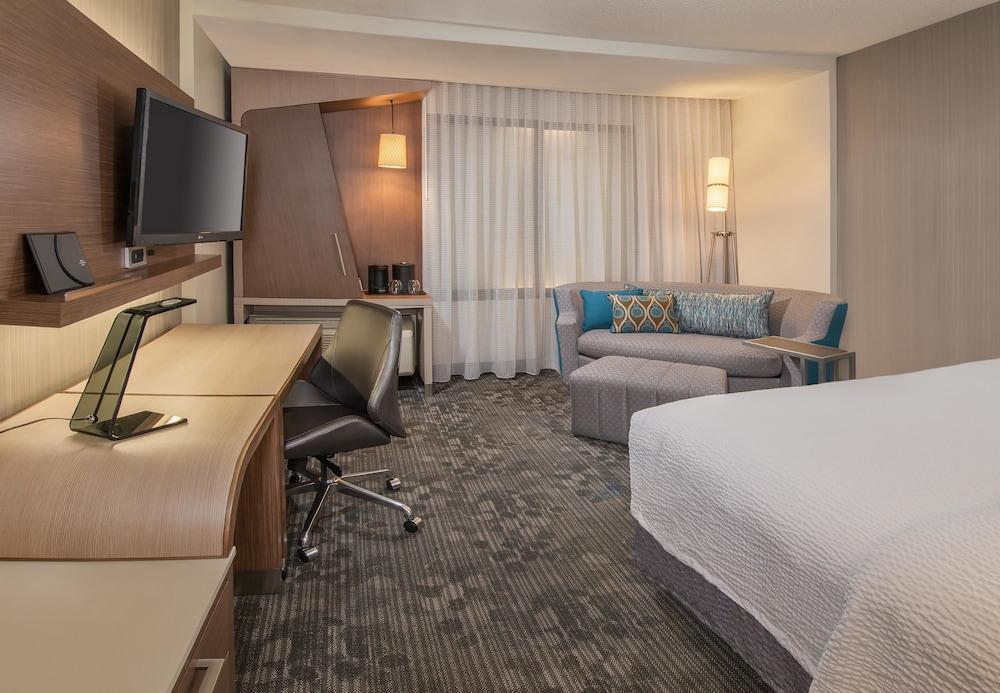 Courtyard By Marriott Charlotte Northlake Eksteriør bilde